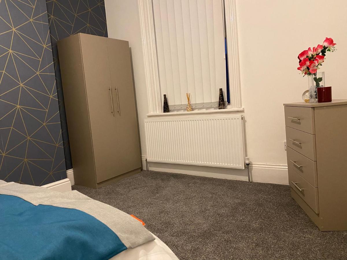 Heaton Park Road Professional Lets Apartment