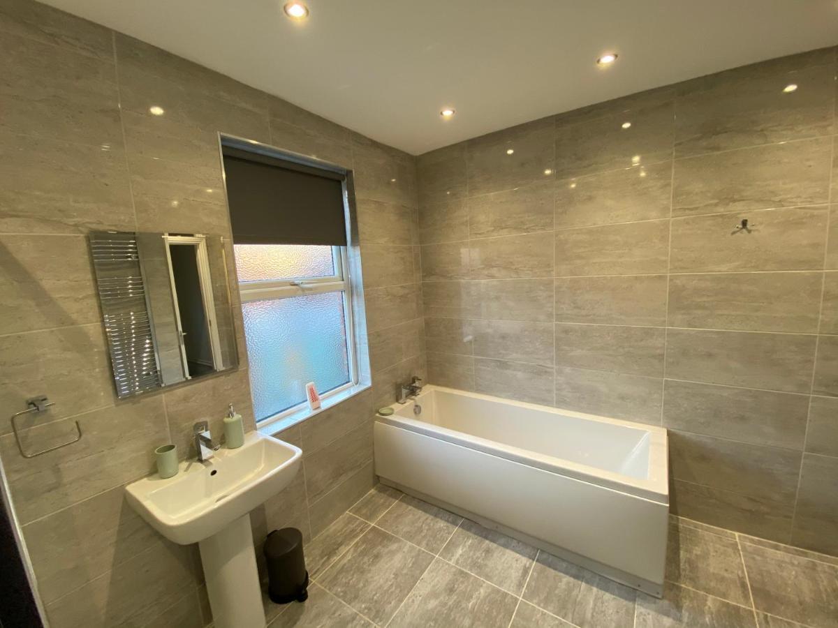 Heaton Park Road Professional Lets * Newcastle upon Tyne