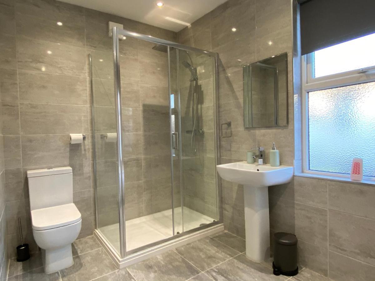 Heaton Park Road Professional Lets Apartment