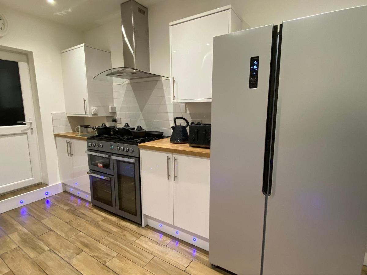 Heaton Park Road Professional Lets Apartment Newcastle upon Tyne