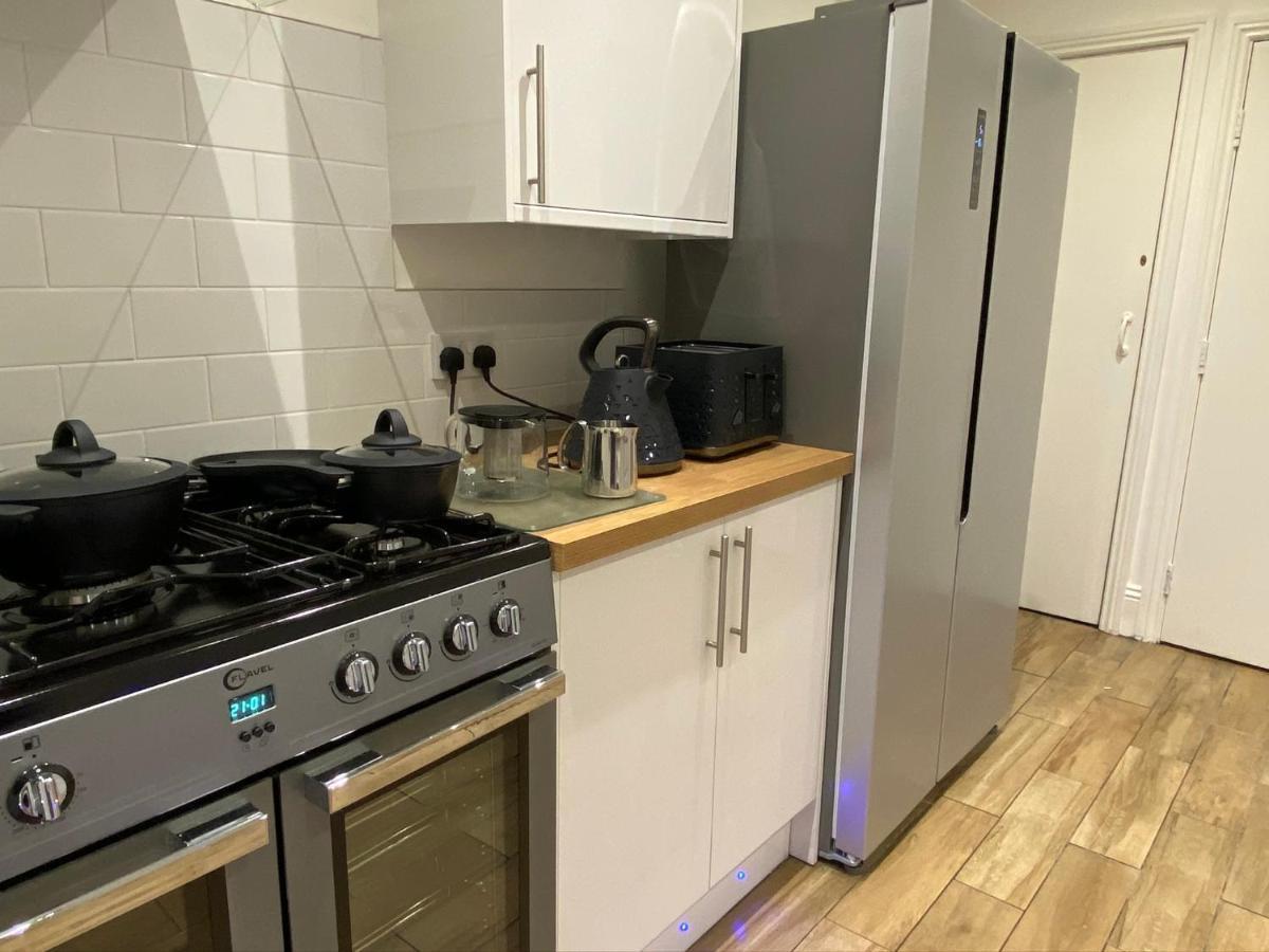 Heaton Park Road Professional Lets Apartment *