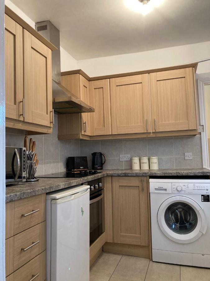 Apartment 2 Bedroom Apartment, Jesmond - Great Location!