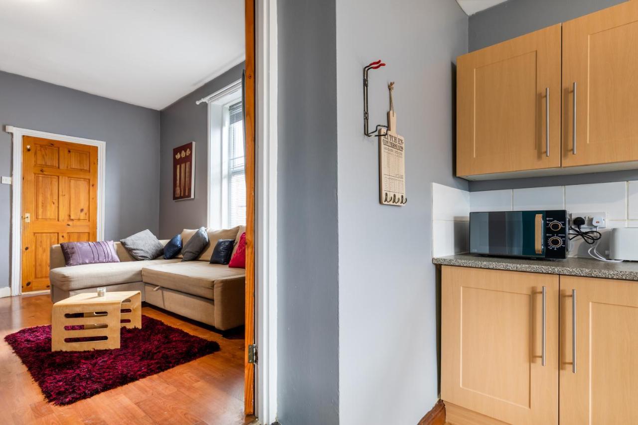 City Centre Super Spacious Free Parking And Wi Fi