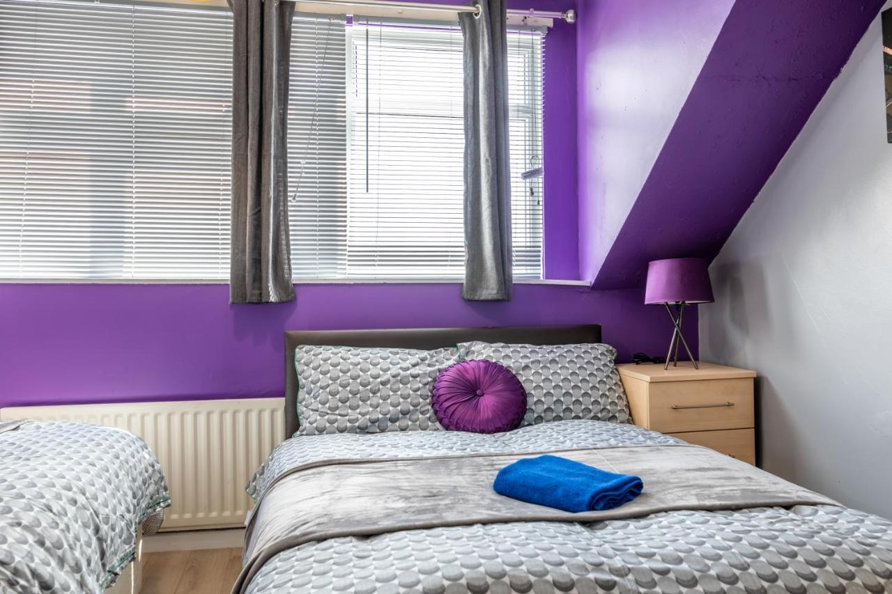 City Centre Super Spacious Free Parking And Wi Fi Apartment