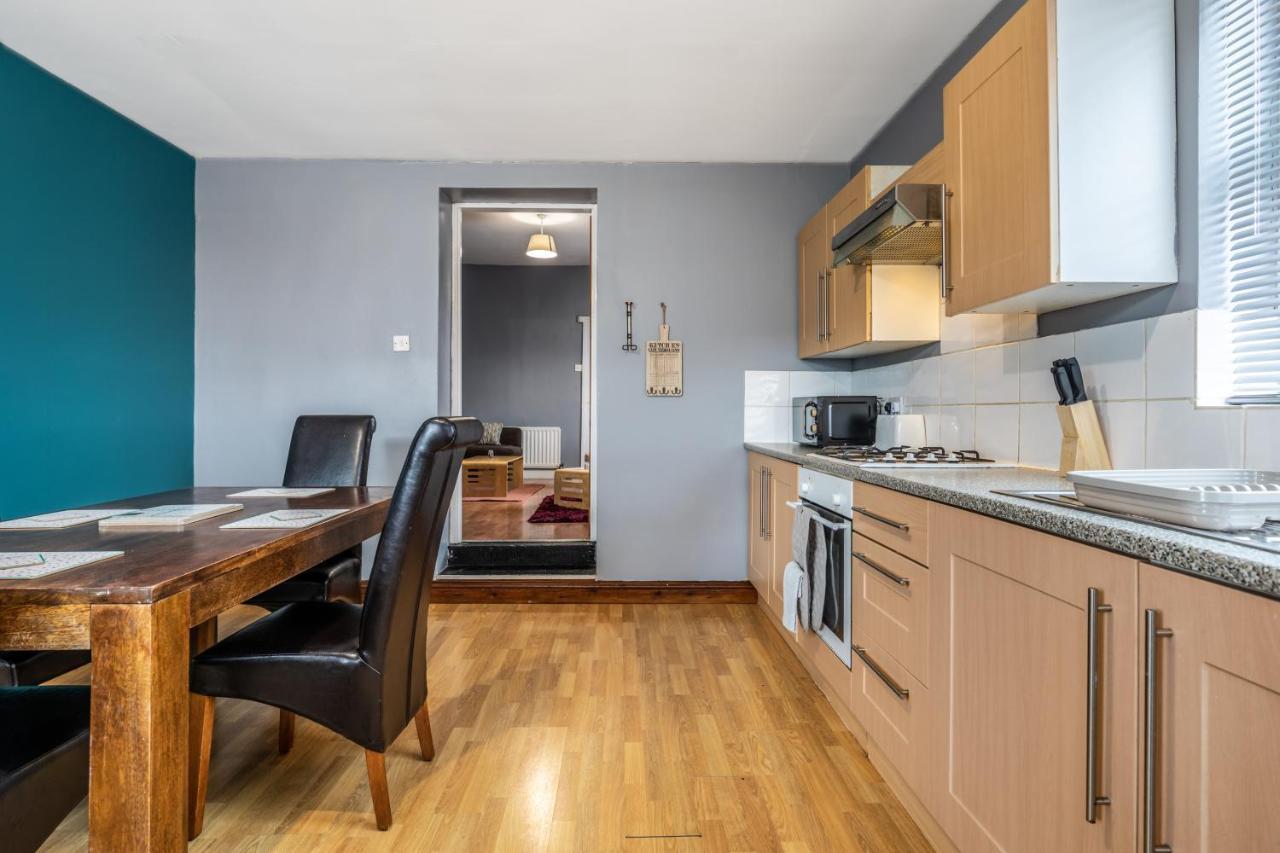 Apartment City Centre Super Spacious Free Parking And Wi Fi Newcastle upon Tyne