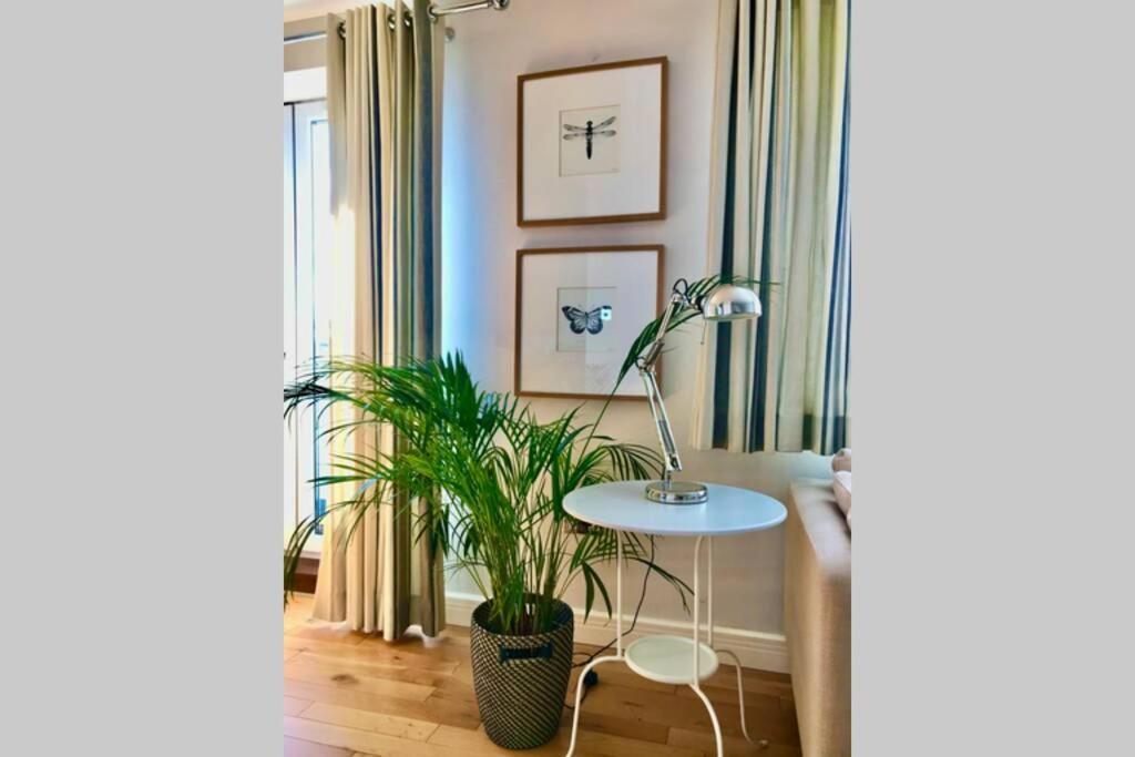 Stylish Quayside 2 Bed With Beautiful River Views Newcastle upon Tyne