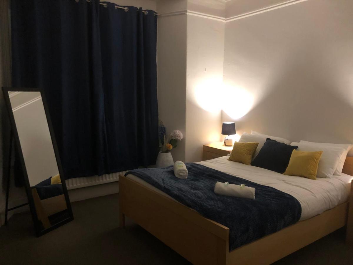 Cosy 2 Double Bed Flat With Great Links In Lovely Area Apartment *