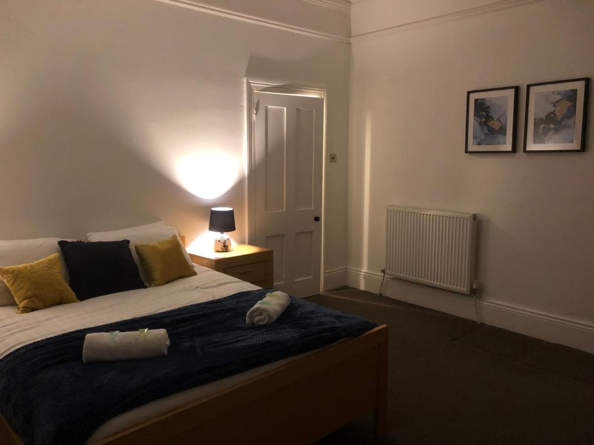 Cosy 2 Double Bed Flat With Great Links In Lovely Area *