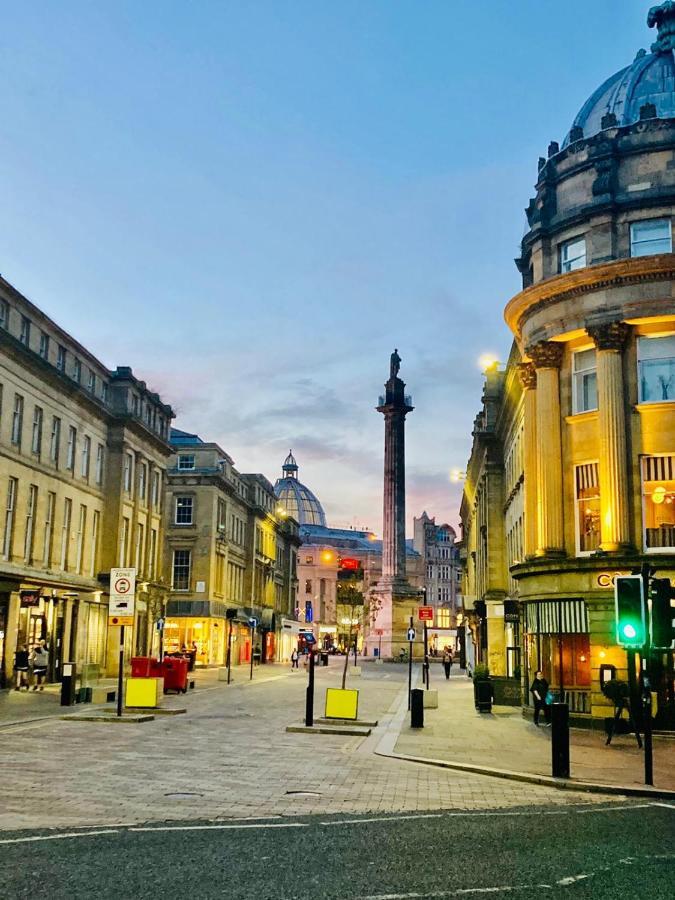 Mosley Street: View * Newcastle upon Tyne