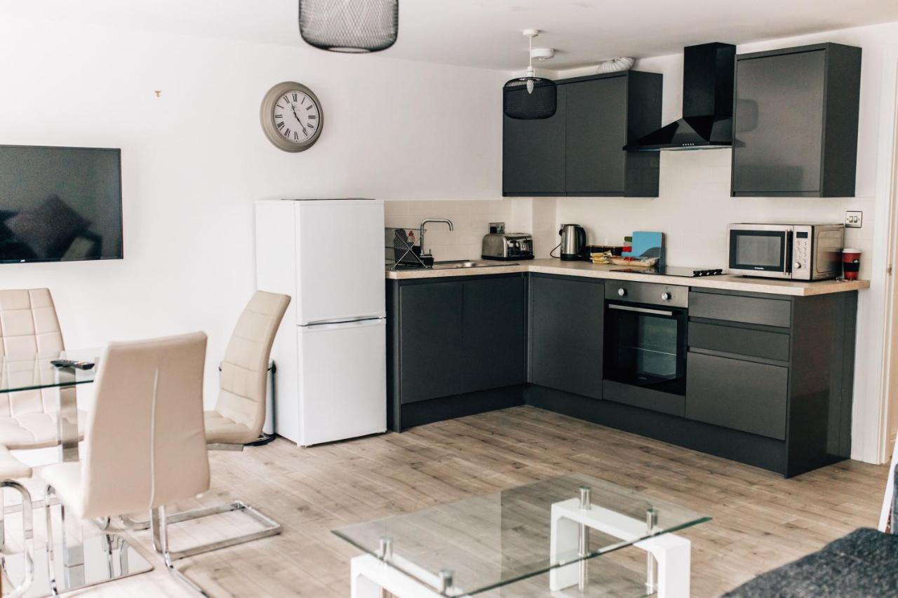Apartment Short Stays Away 200 *