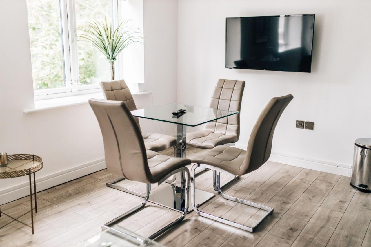Short Stays Away 200 Apartment *