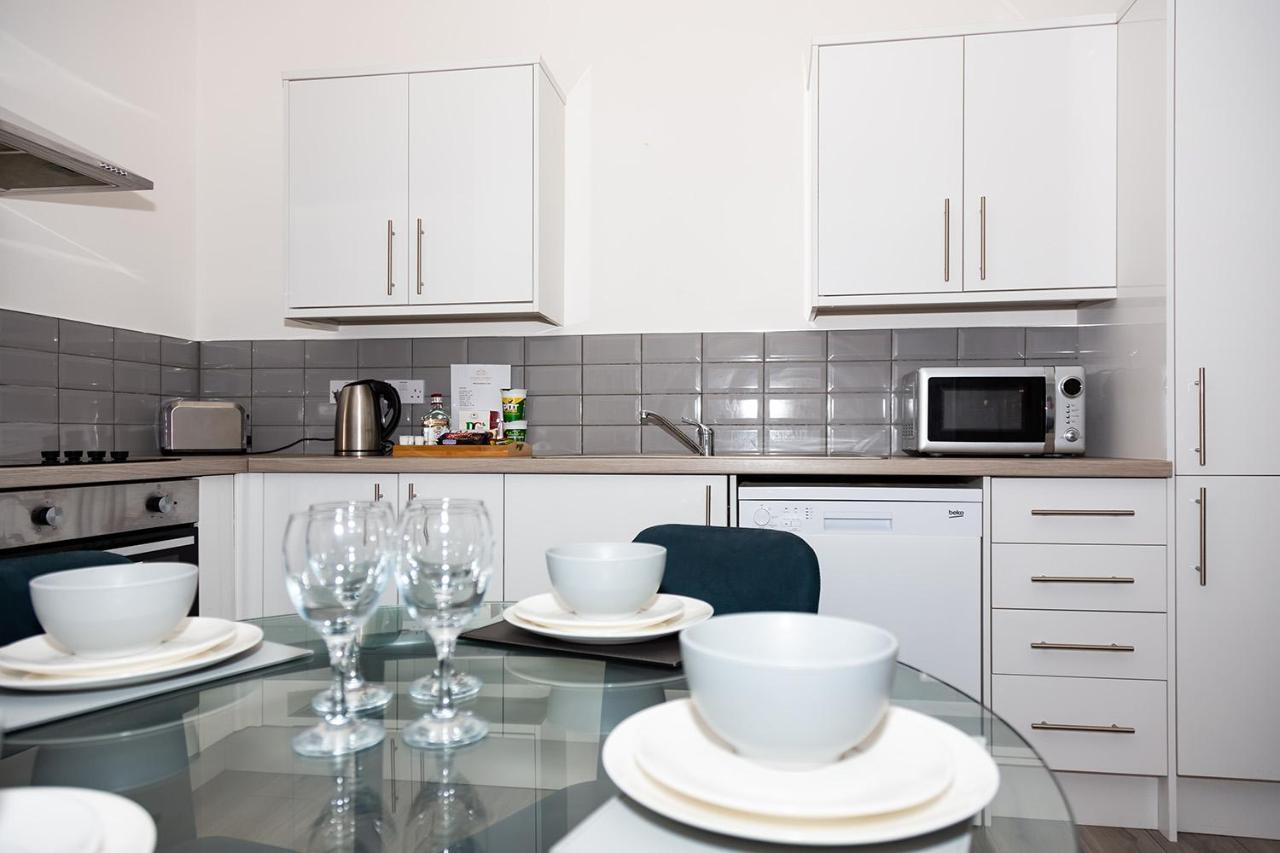 Apartment Alexander Powdene House
