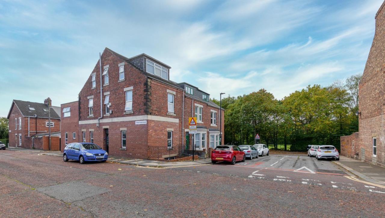 Apartment City Centre Super Spacious Free Parking And Wi Fi *
