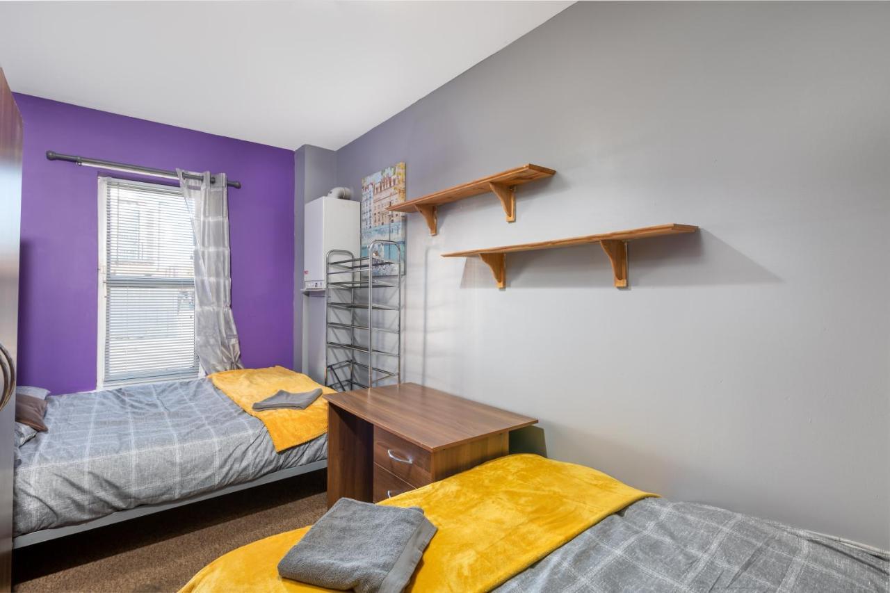 City Centre Super Spacious Free Parking And Wi Fi Apartment Newcastle upon Tyne
