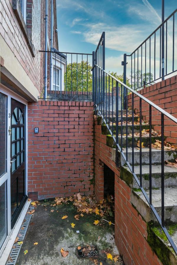 City Centre Super Spacious Free Parking And Wi Fi Apartment Newcastle upon Tyne