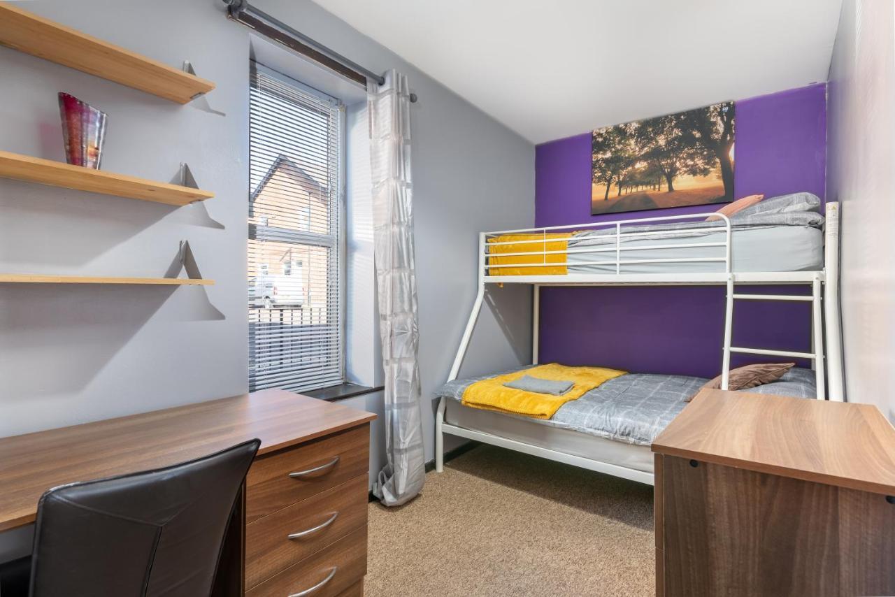 Apartment City Centre Super Spacious Free Parking And Wi Fi Newcastle upon Tyne