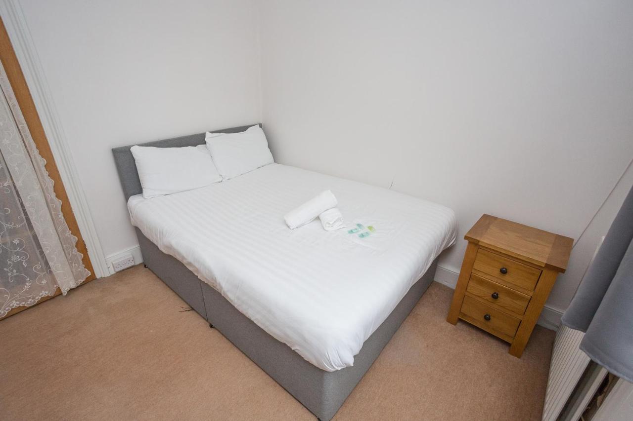 Luke - Tamworth Road Apartment