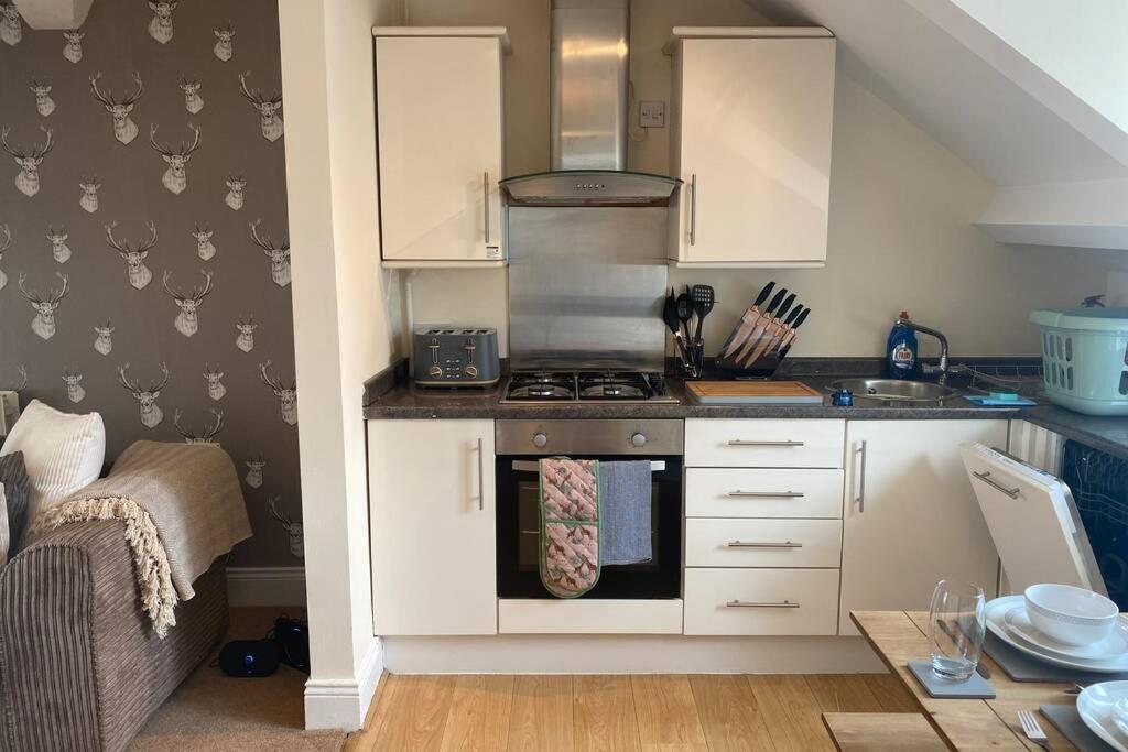Upper 2 Bedroom In The Heart Of Jesmond * Newcastle upon Tyne