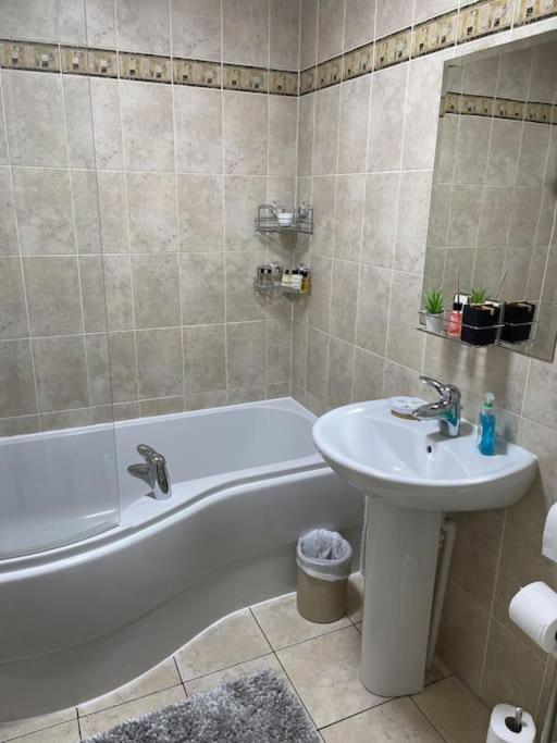 Amazing, Cosy 2 Bedroom Jesmond * Newcastle upon Tyne