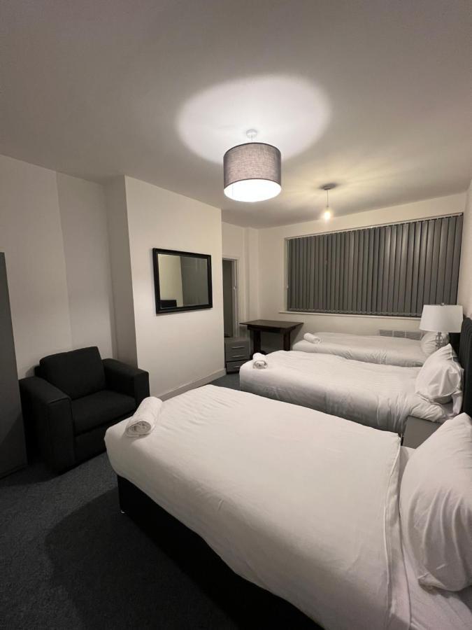 The Bake - 5 Bedroom Large Sleeps Up To 16 Person Apartment
