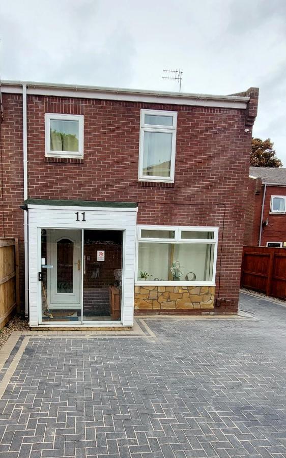 Milton House: 3-bed With Free Wi-fi And Parking In Holiday home Newcastle upon Tyne