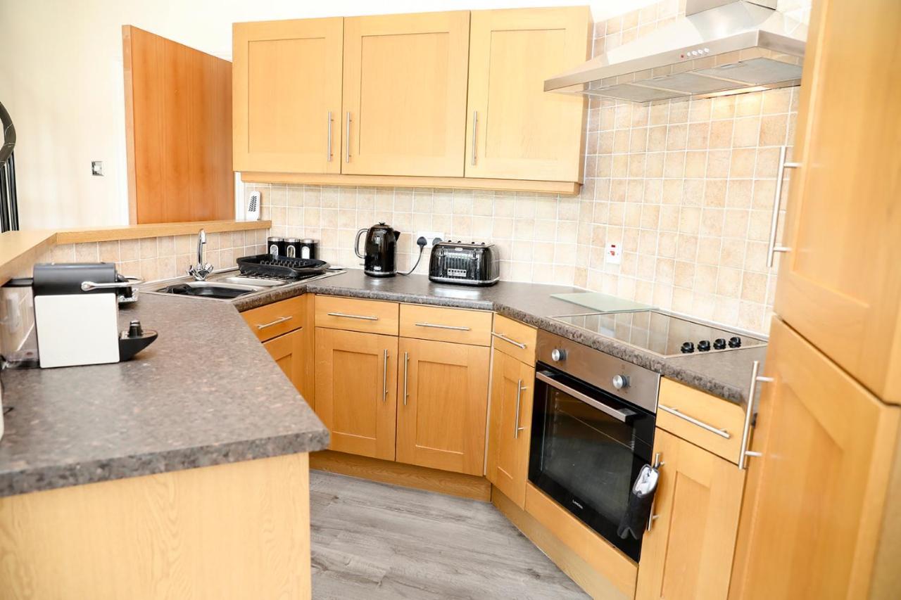 Beautiful Cozy 3 Bedroom 2 Bathroom Apartment