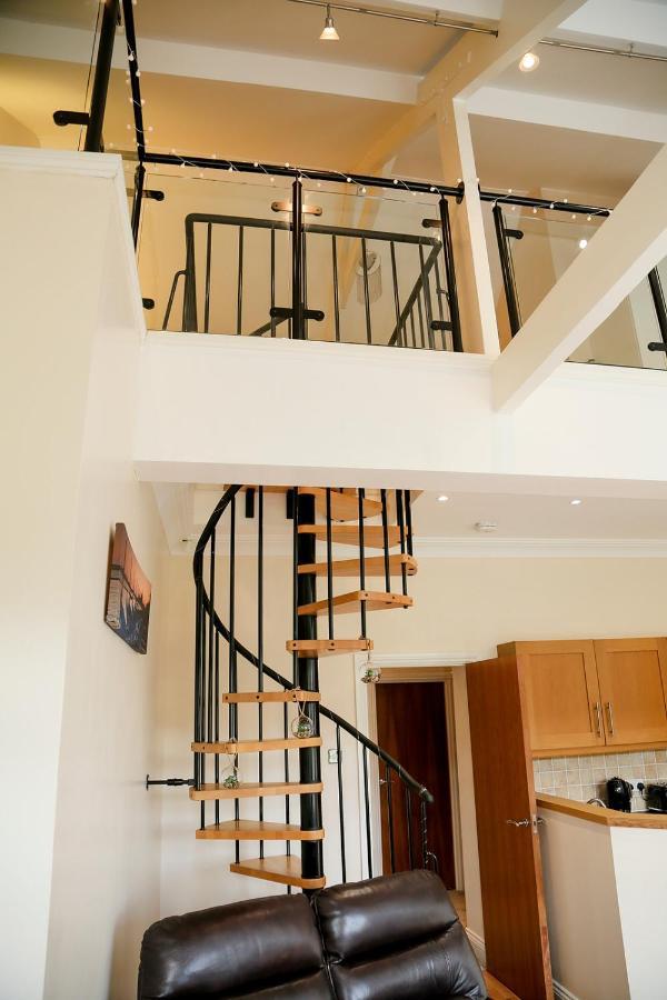 Beautiful Cozy 3 Bedroom 2 Bathroom Apartment