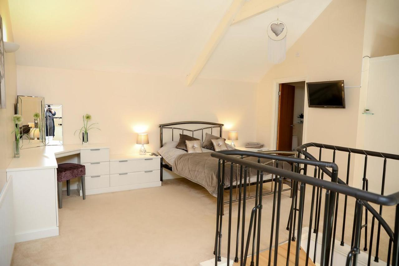 Beautiful Cozy 3 Bedroom 2 Bathroom Apartment Newcastle upon Tyne
