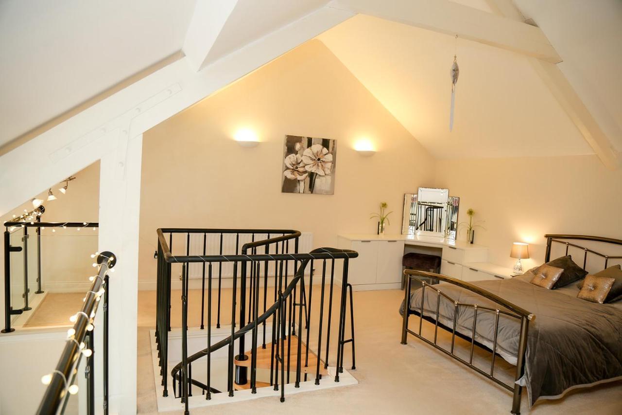 Beautiful Cozy 3 Bedroom 2 Bathroom Apartment