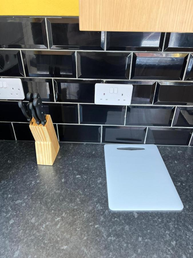 Nuns Moor Fully Equipped Kitchen Free Parking Netflix Apartment