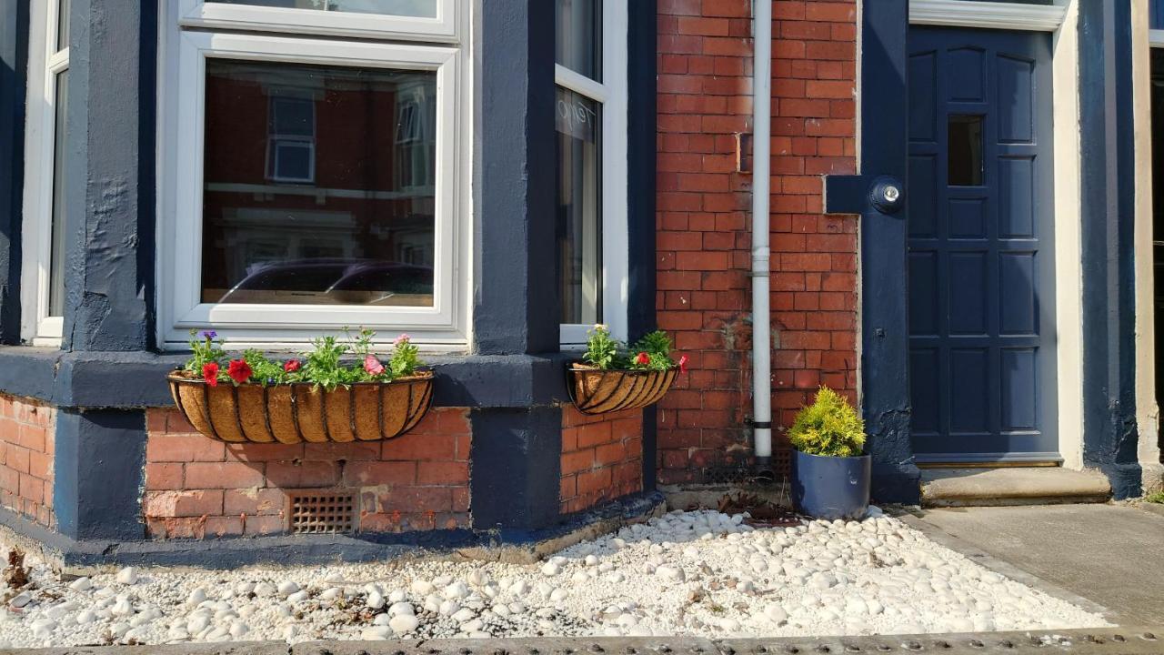 Entire Near Centre, West Jesmond. Apartment