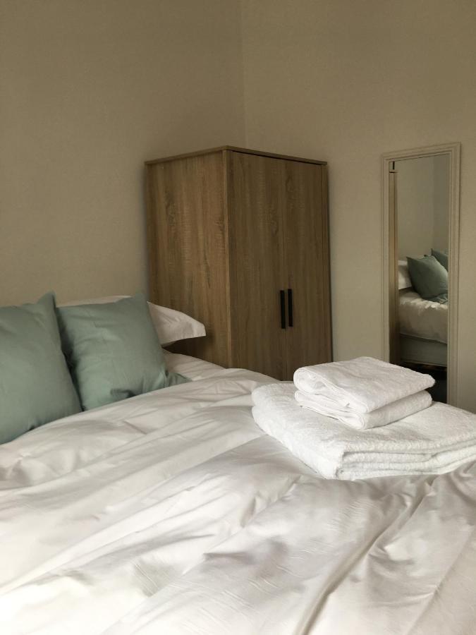 West Jesmond Upper Apartment *