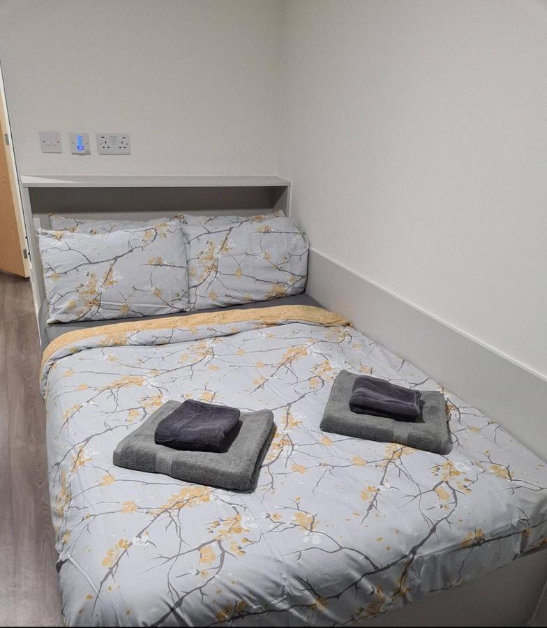 Charming Rooms, Newcastle Upon Tyne - Sk Apartment *