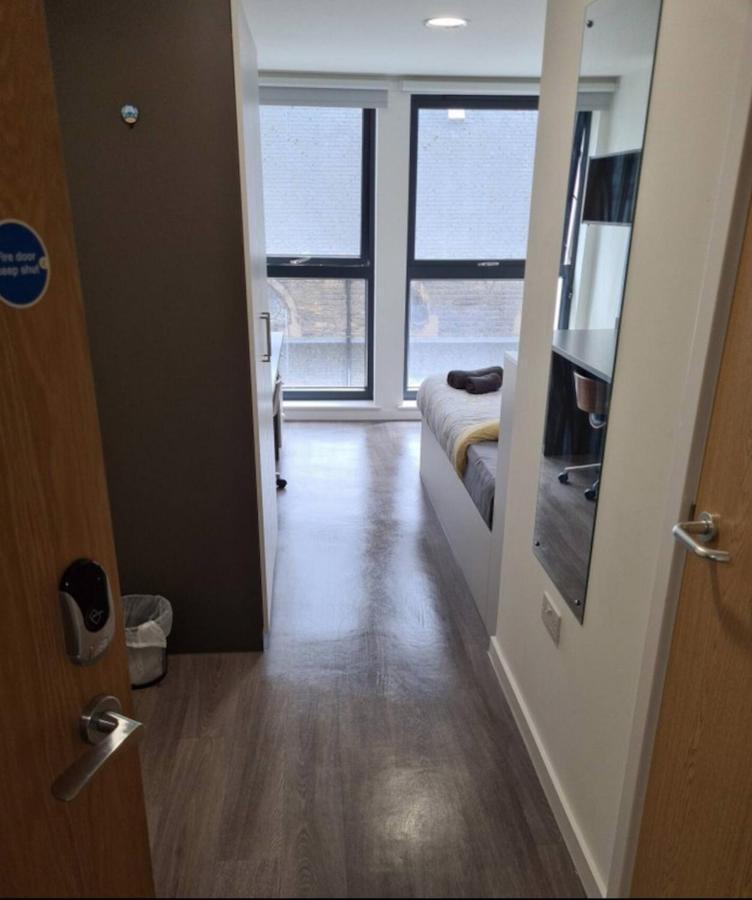 Charming Rooms, Newcastle Upon Tyne - Sk Apartment *