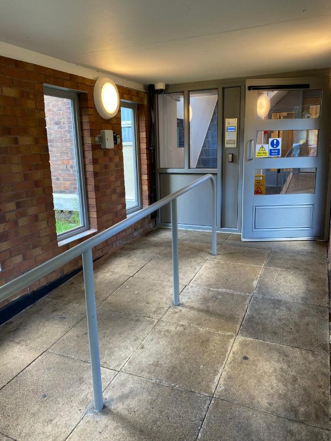 Apartment Pandon Court - Lovely 2 Bedroom Flat Near Centre *