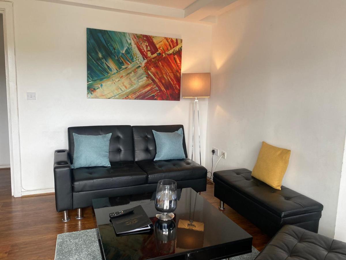 Alexander Riverside Apartment