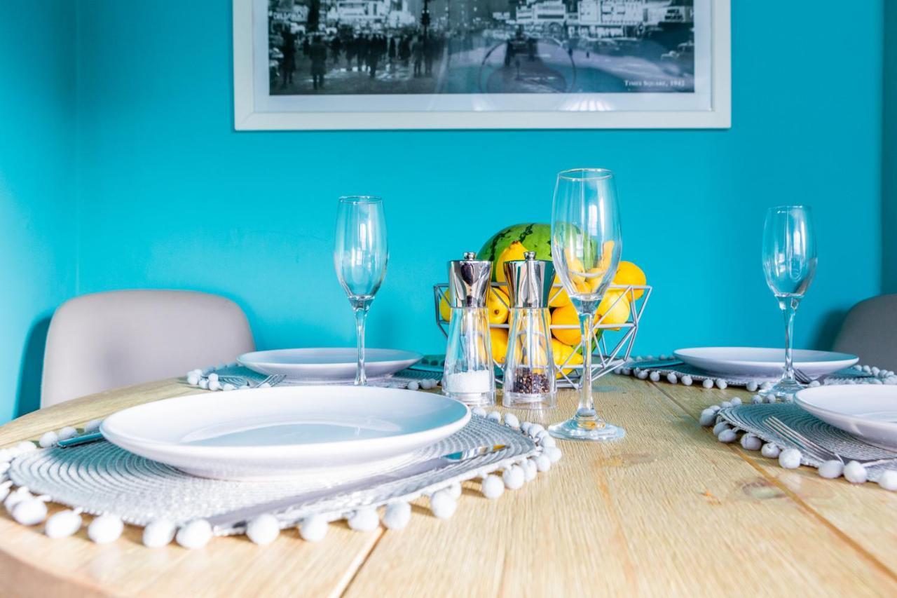 Oswalds House With Free Parking Ideal For Contractors And Families Holiday home