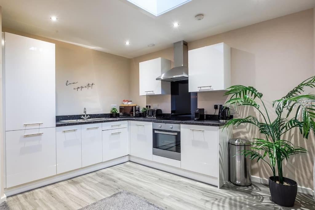 Stylish Duplex 5 Min From Centre *
