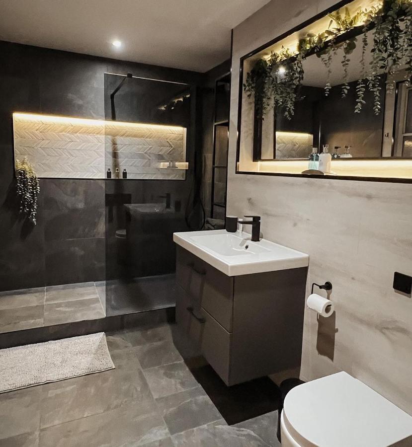 Ne1 Luxury Centre Apartment *