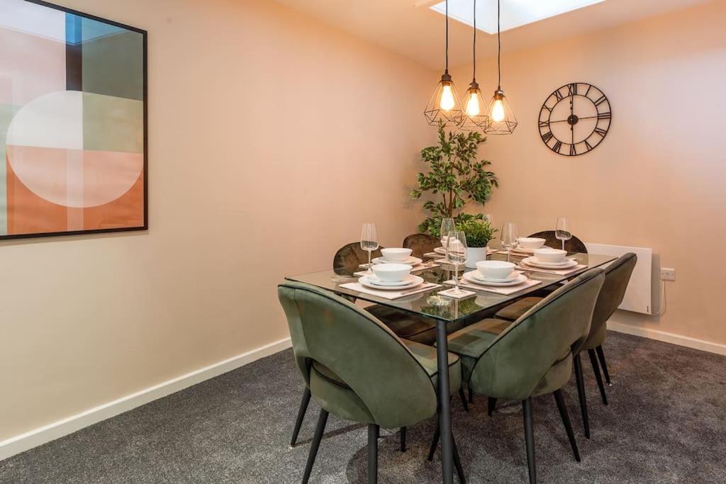 Stylish Duplex 5 Min From Centre Apartment