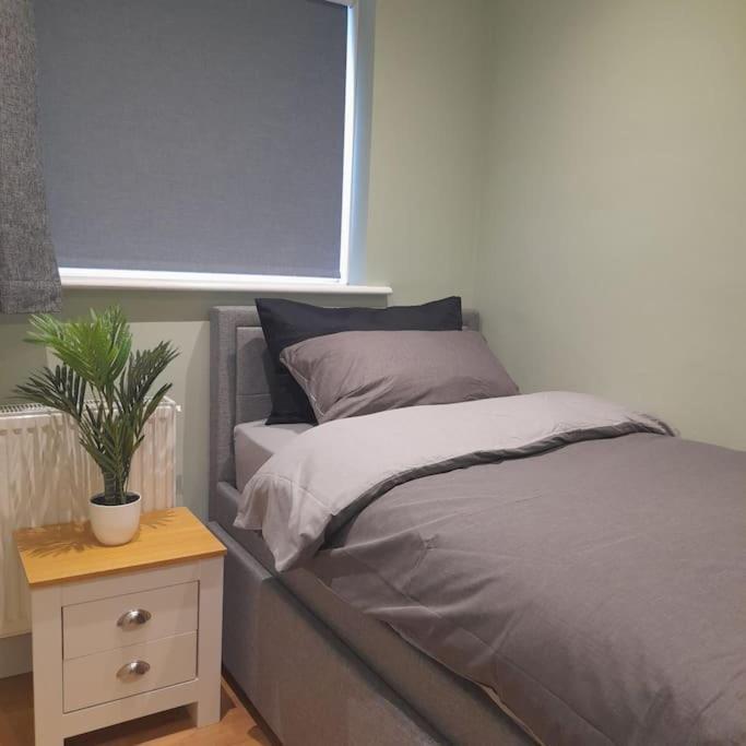 2 Bed Apartment, Near St Park, Free Parking Apartment Newcastle upon Tyne