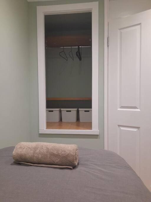 Apartment 2 Bed Apartment, Near St Park, Free Parking *