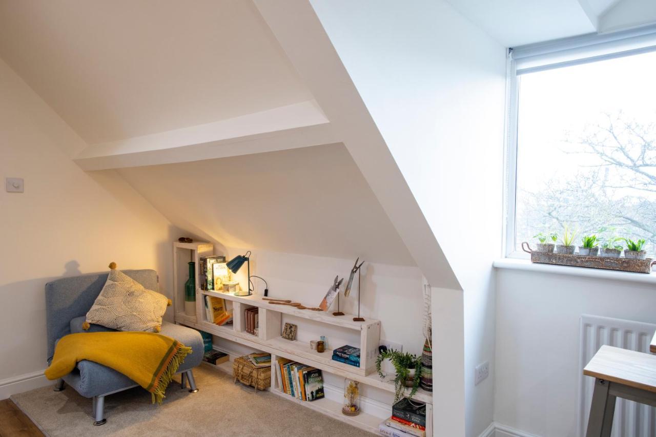 Moor View Apartment, Near Centre And Stadium