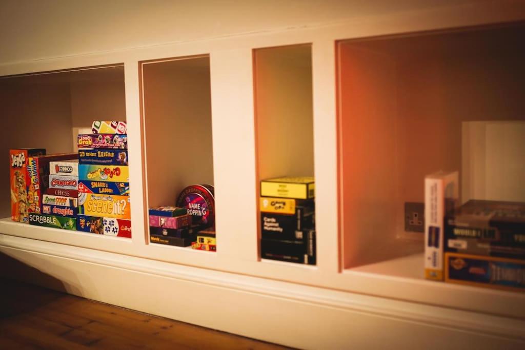 Games And Movies Lounge 7 Bed Centre Newcastle upon Tyne