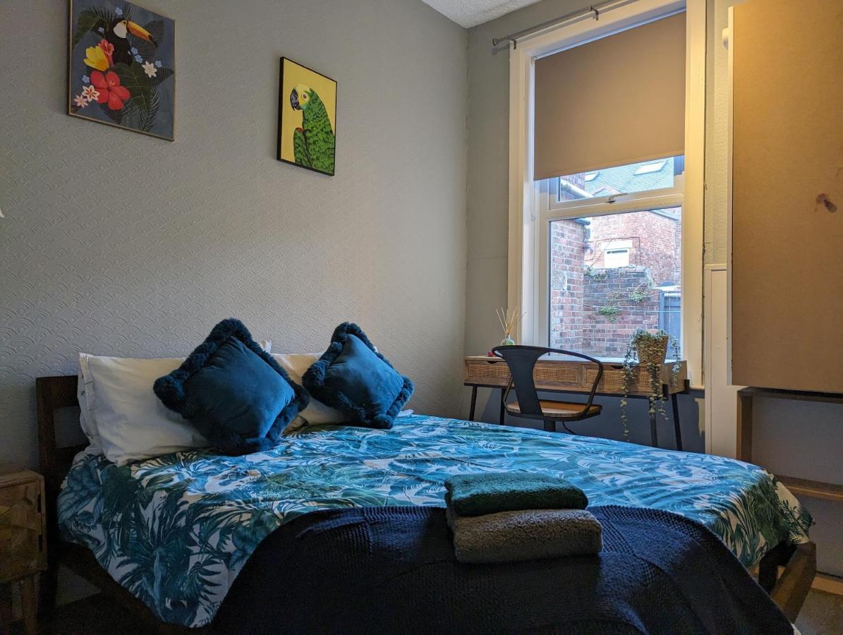 Entire Near Centre, West Jesmond. Newcastle upon Tyne