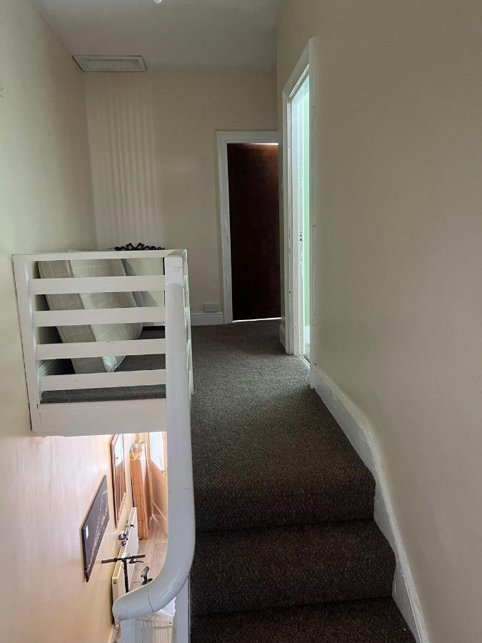 Apartment Arthurs Hill Newcastle, Free Parking Fully Equipped Kitchen 4 Bedrooms, Near Centre Newcastle upon Tyne