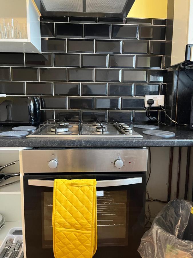 2 Bedroom Apartment, 5 Minutes From Centre