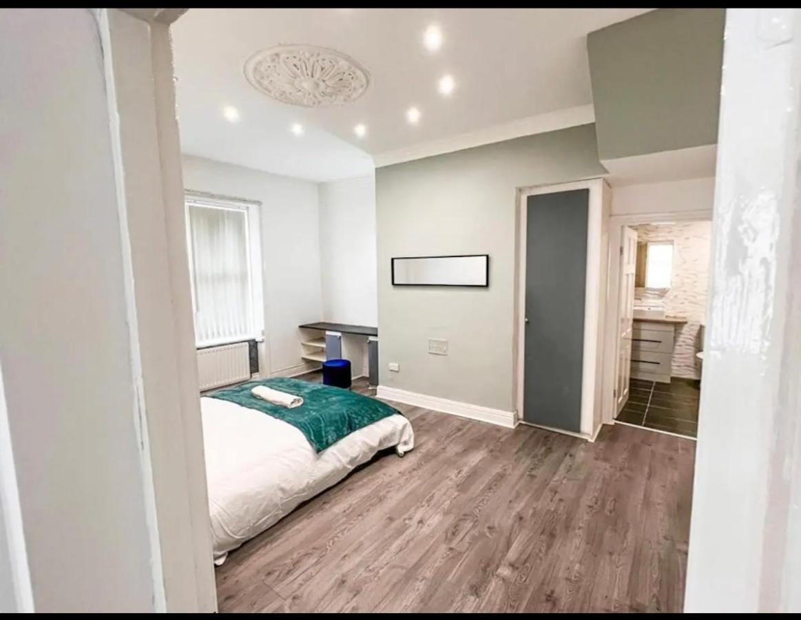Apartment Lovely 1-bedroom Apartment, Free Street Parking