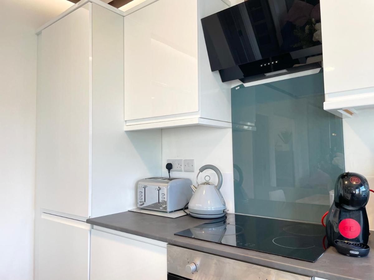 Elegant In Center By Hnfc Apartment *