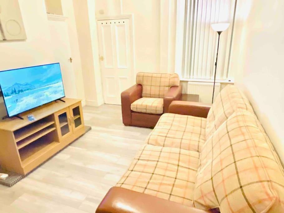 Apartment Spacious 2 Bedroom Newcastle upon Tyne
